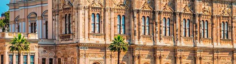 Дворец Долмабахче